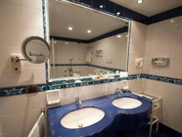 Punta Molino Beach Resort & Thermal Spa : photo 3 de la chambre chambre double deluxe avec balcon