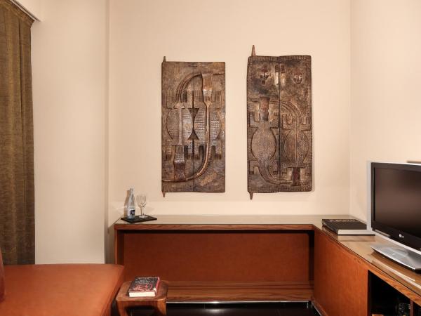 Hotel Gran Derby Suites, a Small Luxury Hotel of the World : photo 9 de la chambre suite junior