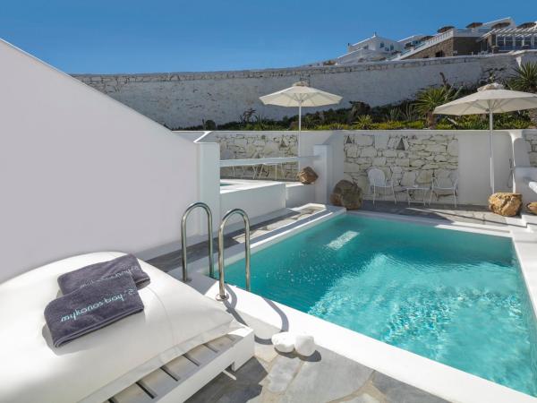 Mykonos Bay Resort & Villas : photo 1 de la chambre chambre double de luxe avec piscine privée - vue partielle sur mer