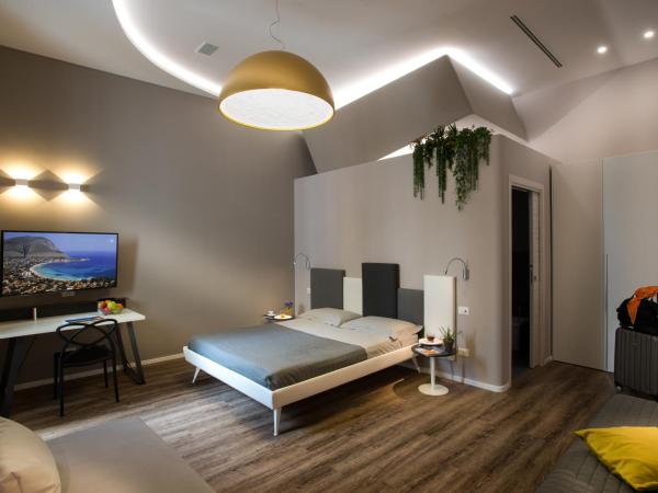 B&B In Centro Palermo : photo 1 de la chambre chambre triple supérieure