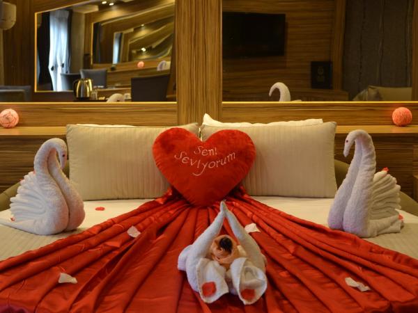 Gumus Palace Suites : photo 5 de la chambre grande chambre double 