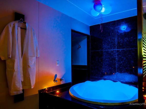 Toulouse Motel (Adult Only) : photo 1 de la chambre chambre double deluxe avec baignoire