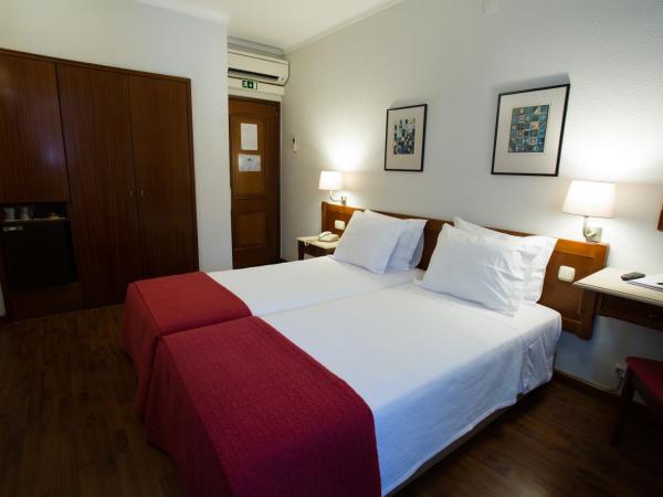 Hotel Solaris : photo 3 de la chambre chambre lits jumeaux