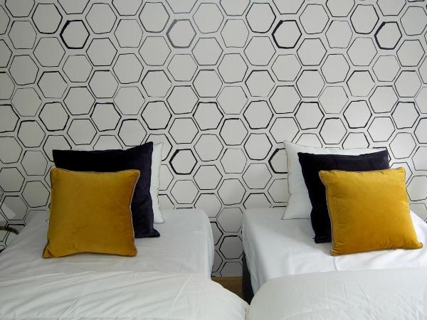 ApartHostel Warszawa : photo 4 de la chambre chambre double ou lits jumeaux avec salle de bains