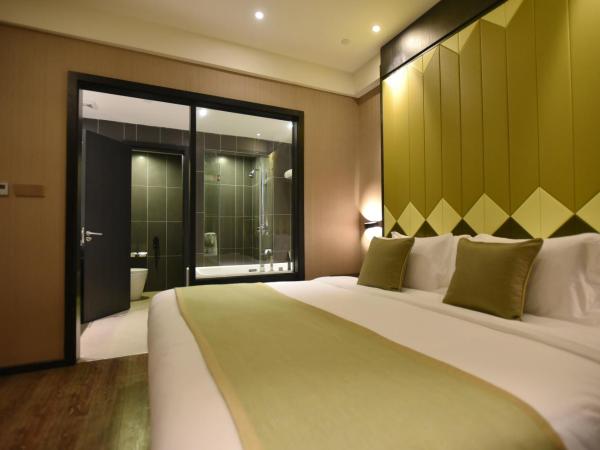 SHANGHAI-DECO Hotel-Free shuttle bus from Pudong Airport and Disneyland : photo 2 de la chambre suite supérieure