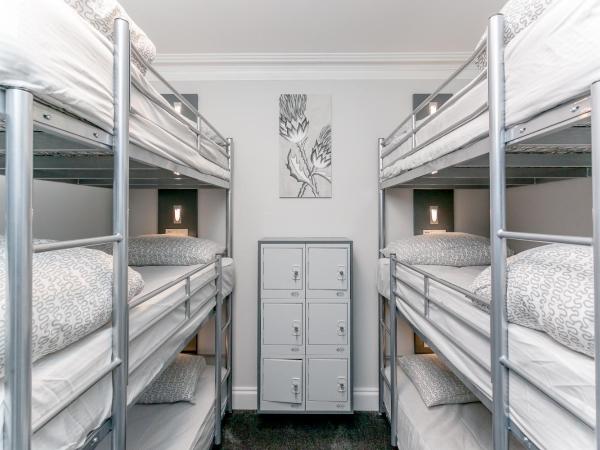 West End Hotel : photo 8 de la chambre lit dans un dortoir mixte de 24 lits