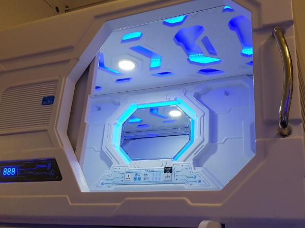 Galaxy Pods @ Chinatown : photo 6 de la chambre capsule double