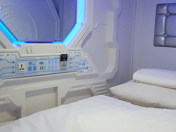 Galaxy Pods @ Chinatown : photo 2 de la chambre capsule simple