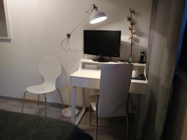 Midi Inn Parkhotel Mitte : photo 2 de la chambre chambre lits jumeaux Économique