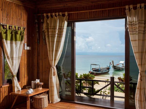 The Cove Phi Phi : photo 8 de la chambre bungalow bambou - côté plage