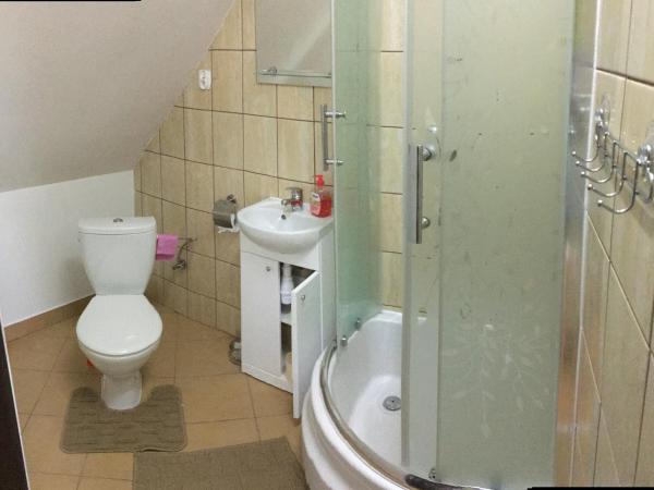 Pod Kasztanem : photo 4 de la chambre chambre quadruple avec salle de bains