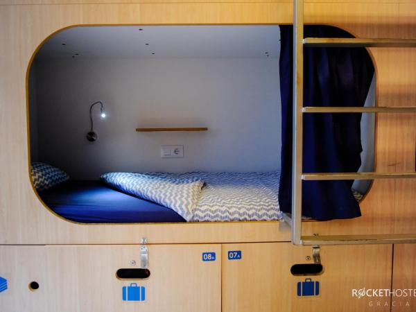 Rocket Hostels Gracia : photo 7 de la chambre lit dans dortoir mixte de 6 lits