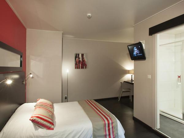 Hotel Restaurant Les Capucins : photo 5 de la chambre chambre double standard