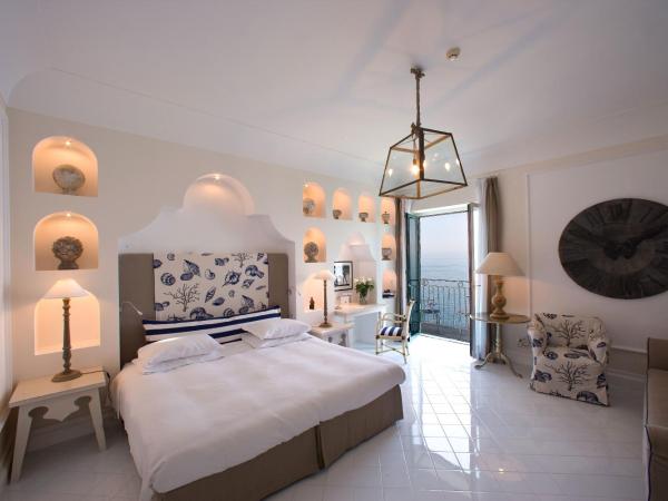 Bellevue Syrene : photo 2 de la chambre chambre double deluxe avec balcon - vue sur mer