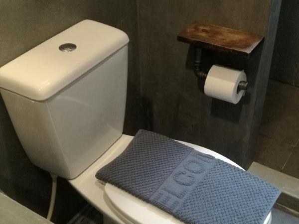 Ekanek Hostel : photo 7 de la chambre chambre double avec salle de bains privative