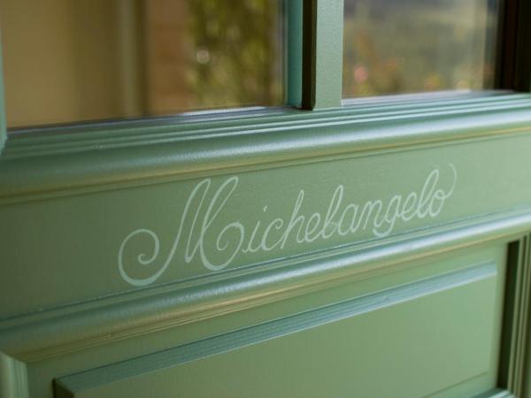 Villa il Castagno Wine & Resort : photo 1 de la chambre suite deluxe avec baignoire spa