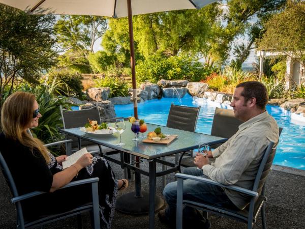 Wai Ora Lakeside Spa Resort : photo 4 de la chambre chambre deluxe double ou lits jumeaux