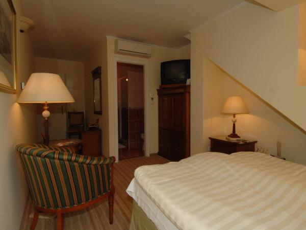 Hotel Romantik Eger : photo 1 de la chambre chambre double