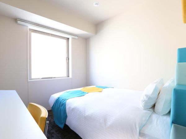 Hotel Wing International Select Higashi Osaka : photo 2 de la chambre chambre double avec petit lit double - fumeurs