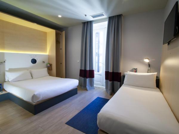 Toc Hostel Madrid : photo 3 de la chambre chambre triple