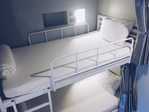 The August Hostel : photo 6 de la chambre lit dans dortoir mixte de 8 lits 