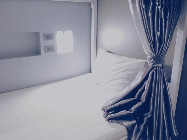The August Hostel : photo 1 de la chambre lit dans dortoir mixte de 4 lits