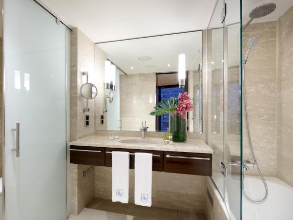 Eurostars Berlin : photo 6 de la chambre suite junior