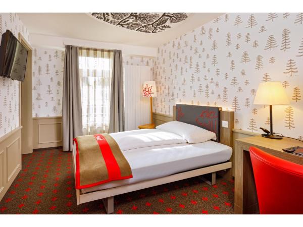 Swiss Night by Fassbind : photo 5 de la chambre chambre simple affaires 