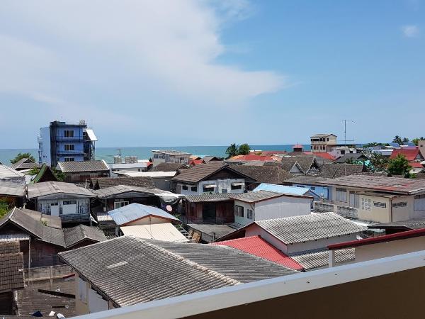 Baan Taweesuk Guest House : photo 7 de la chambre chambre double deluxe - vue sur océan 