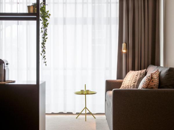 PREMIER SUITES Antwerp : photo 7 de la chambre chambre deluxe