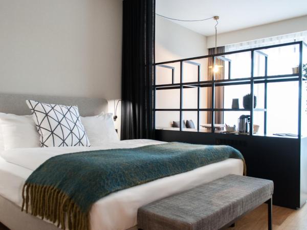 PREMIER SUITES Antwerp : photo 6 de la chambre chambre deluxe