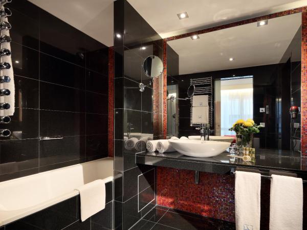 Eurostars Grand Central : photo 4 de la chambre chambre double avec lit d'appoint