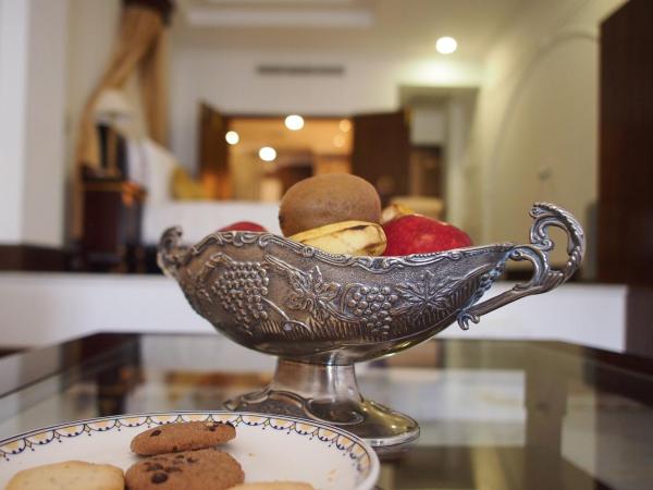 The Raj Palace (Small Luxury Hotels of the World) : photo 3 de la chambre chambre premier