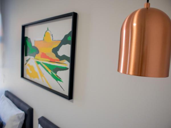 Zagreb City Vibe Apartments & Rooms : photo 7 de la chambre chambre double ou lits jumeaux - vue sur ville