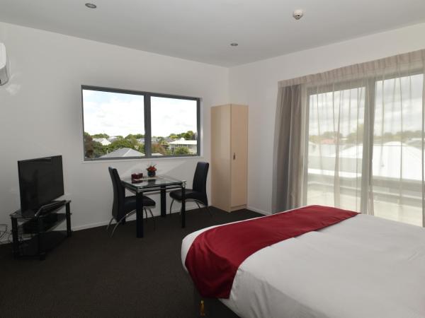 103 Prince of Bealey Motel : photo 5 de la chambre studio lit king-size de luxe avec balcon