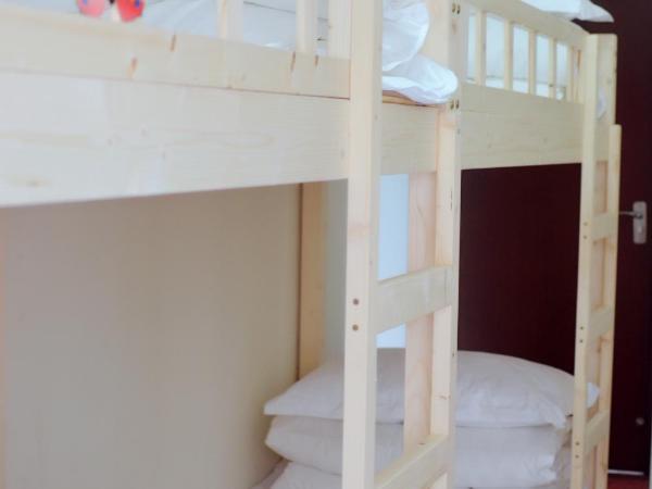 Lan House Youth Apartment : photo 7 de la chambre lit dans dortoir pour hommes