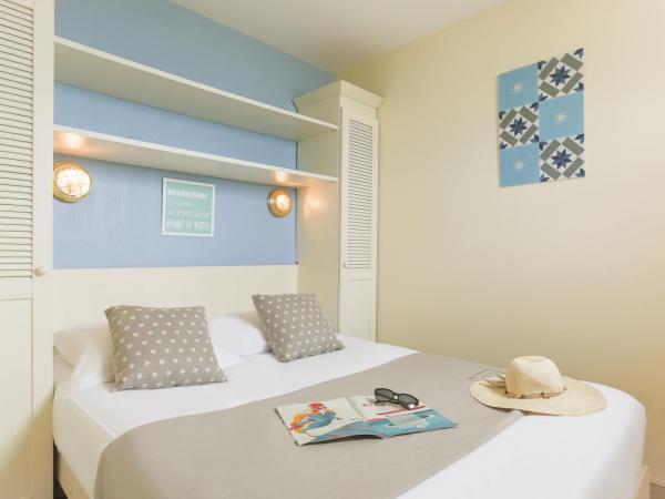 Résidence Pierre & Vacances Bleu Marine : photo 4 de la chambre appartement 1 chambre avec balcon (4 personnes) - vue sur mer