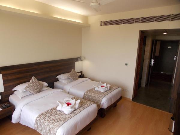 SilverCloud Hotel and Banquets : photo 3 de la chambre chambre double ou lits jumeaux deluxe supérieure 