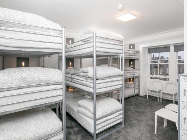 West End Hotel : photo 3 de la chambre lit superposé dans dortoir mixte de 9 lits
