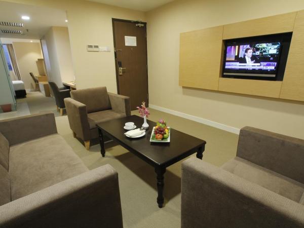 Hotel Excelsior Ipoh : photo 2 de la chambre suite junior