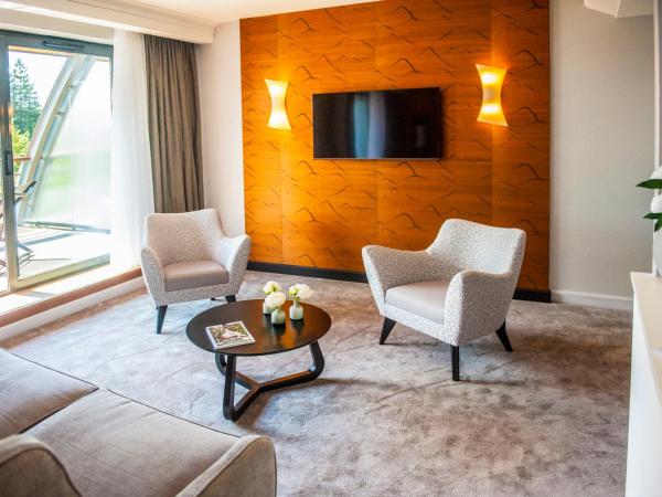 Hotel Parc Beaumont & Spa Pau - MGallery : photo 9 de la chambre suite deluxe avec lit king-size