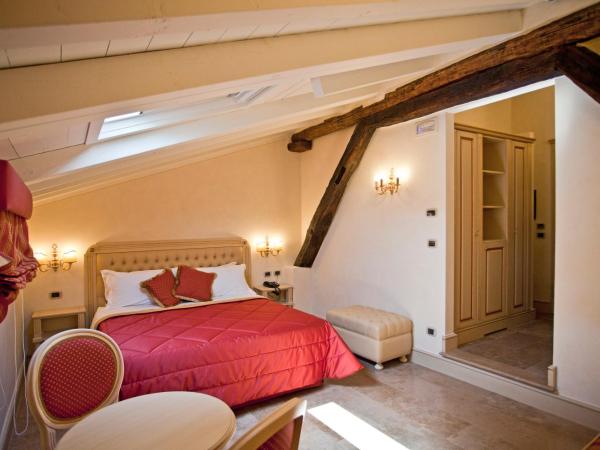 Hotel Cavour : photo 6 de la chambre chambre double ou lits jumeaux