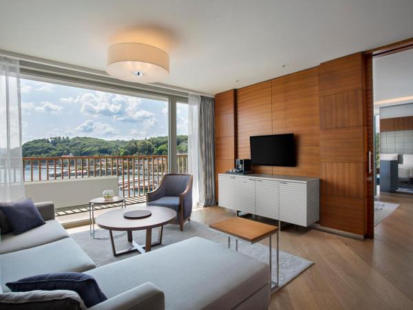 The Grand Tarabya Hotel : photo 3 de la chambre suite sud - vue sur bosphore