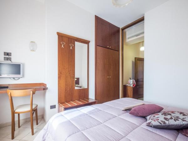 Grifone Hotel : photo 4 de la chambre chambre double ou lits jumeaux