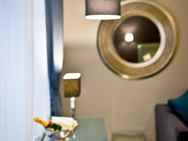 Delle Vittorie Luxury Rooms&Suites : photo 6 de la chambre chambre deluxe double ou lits jumeaux