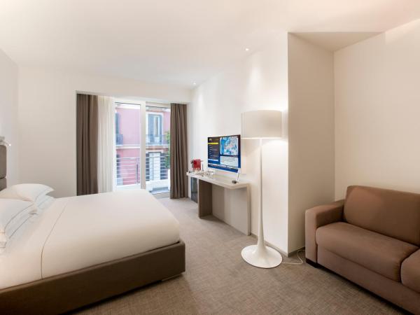 Dilman Luxury Stay : photo 2 de la chambre chambre double avec balcon
