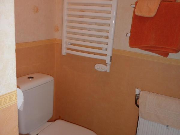 Chambres d'Hôtes de l'Auraine : photo 3 de la chambre chambre lits jumeaux