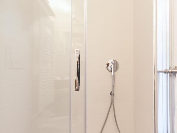 BED IN BO Porta San Mamolo : photo 5 de la chambre chambre double deluxe avec lit d'appoint