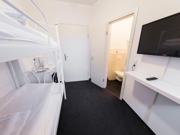 Berolina Haus : photo 2 de la chambre chambre double avec lits superposés