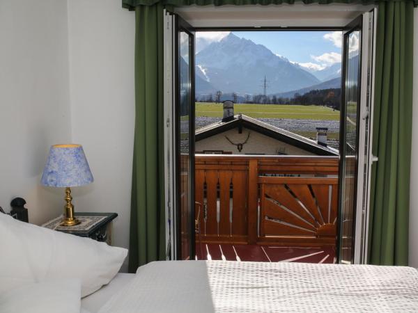 Hotel Sonnenhof - bed & breakfast & appartements : photo 4 de la chambre chambre simple avec balcon